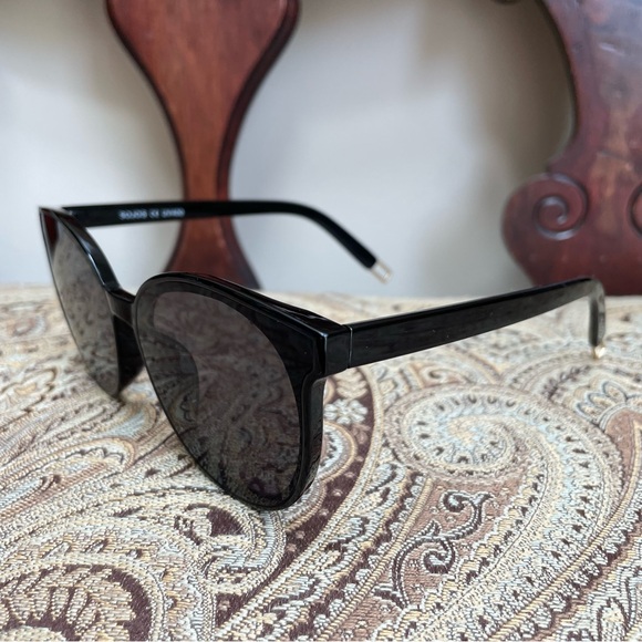 NWOT Sojos Black Mirrored Cat Eye Together Sunglasses UV400 Sunnies - Picture 10 of 12